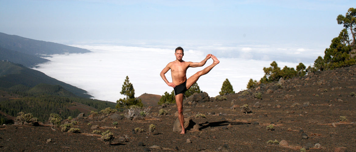 Utthita Hasta Padangusthasana B - Gestreckte Hand-Großzeh-Haltung
